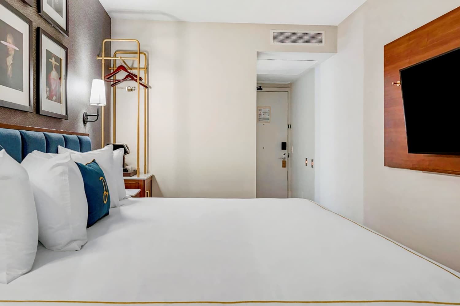 The Draper Tapestry Collection by Hilton