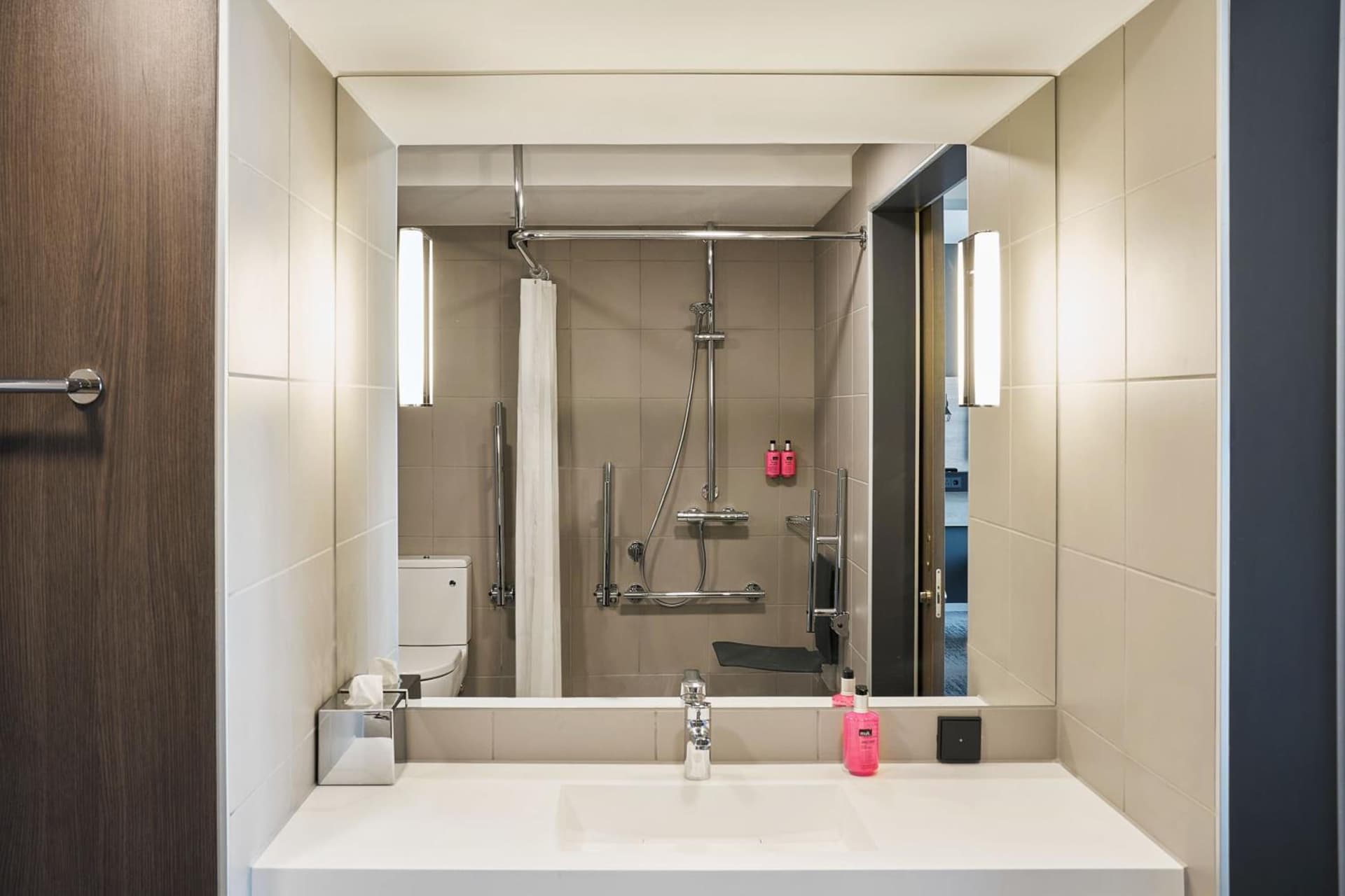 Moxy Bristol