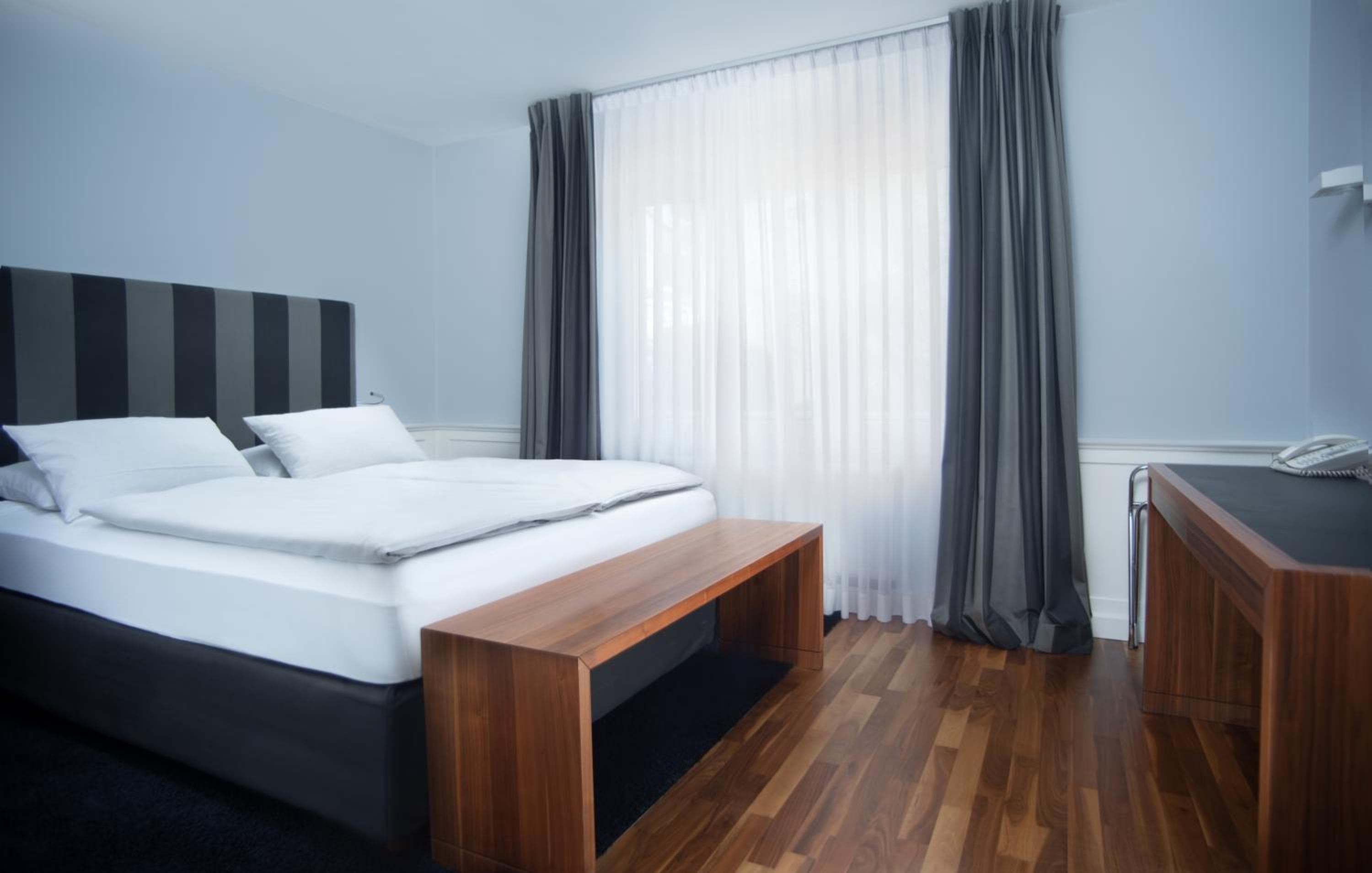 &REPEAT Köln Airport