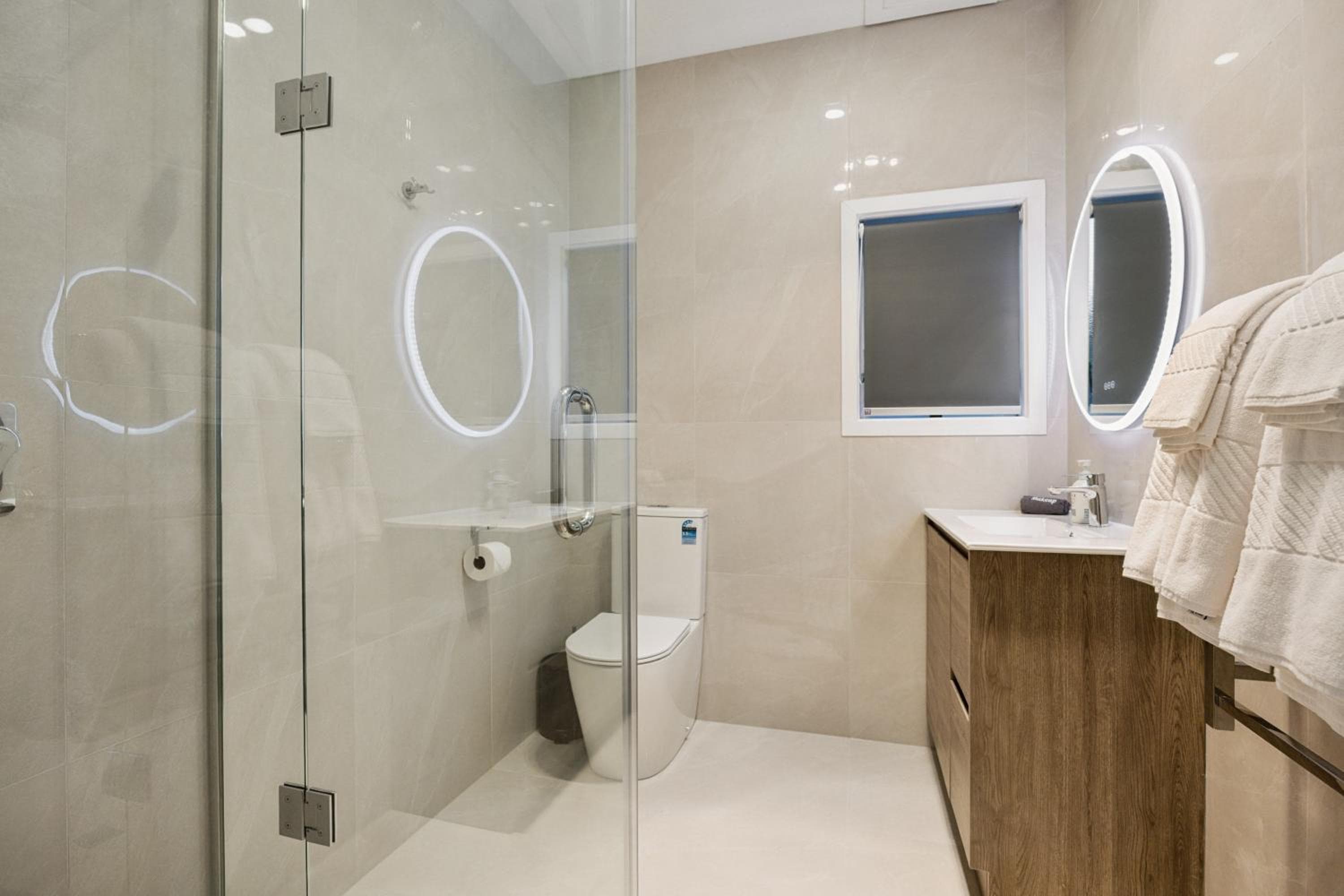 Aroha Motel & Apartments