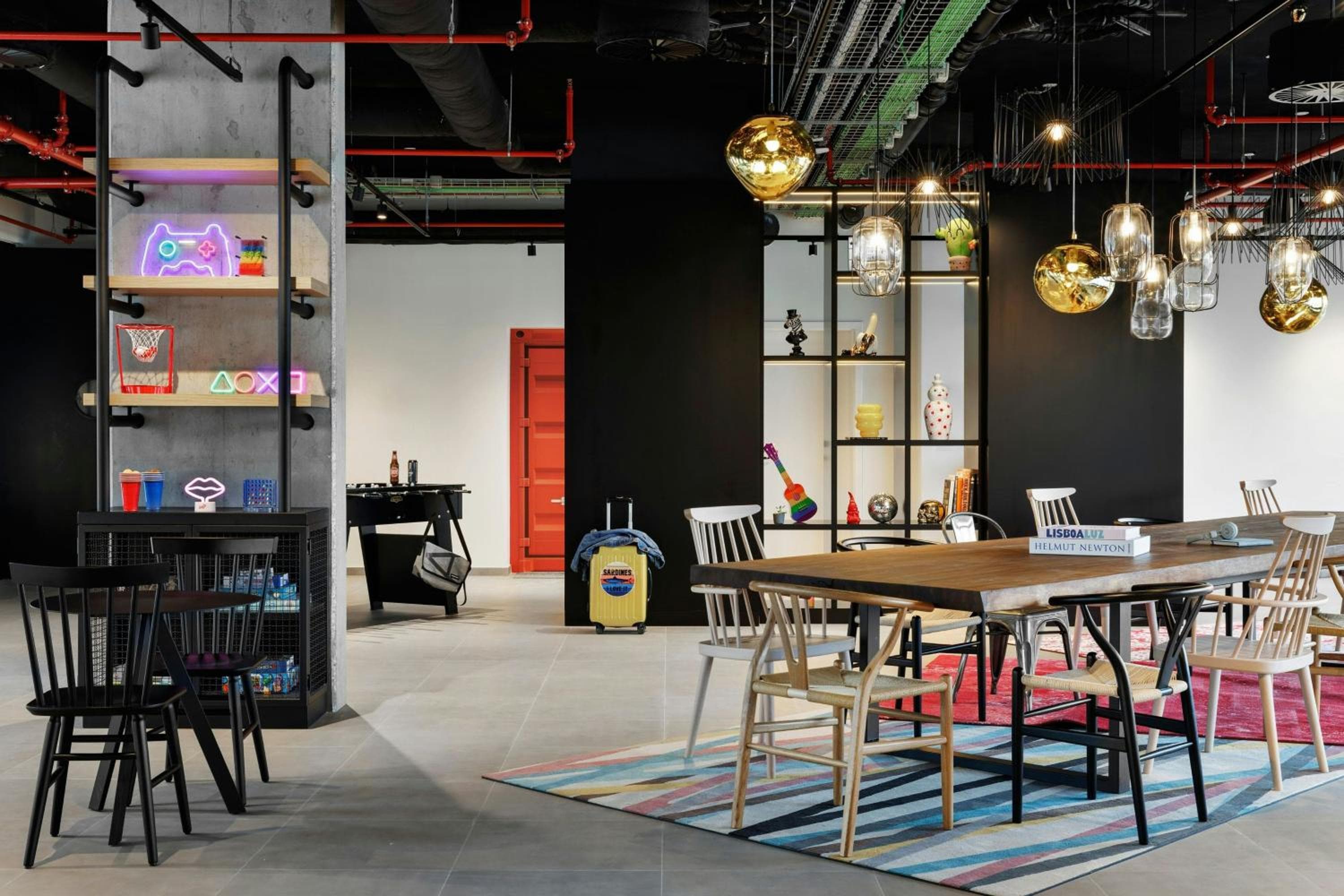 Moxy Alfragide Lisboa