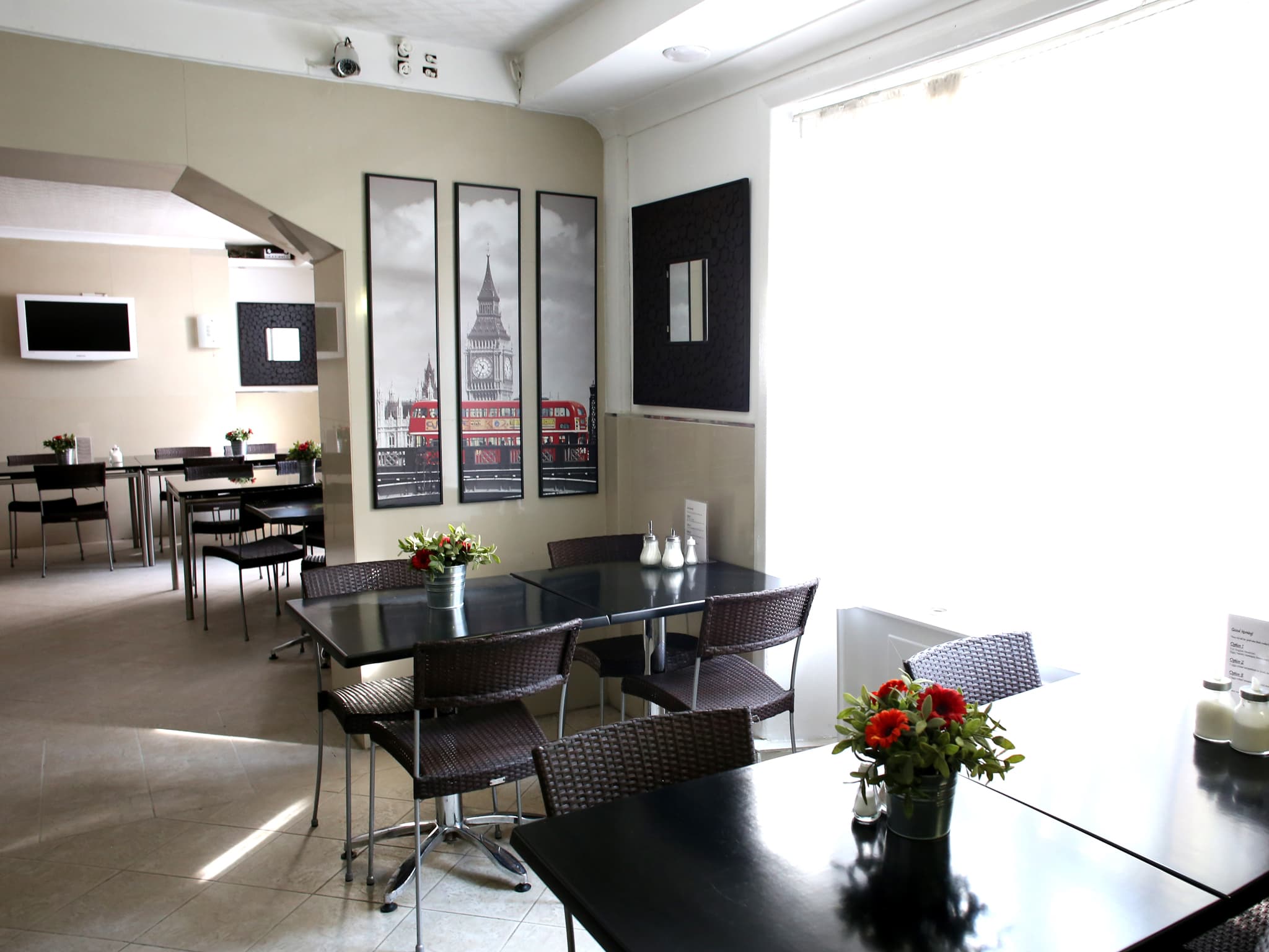 Huttons Hotel Victoria