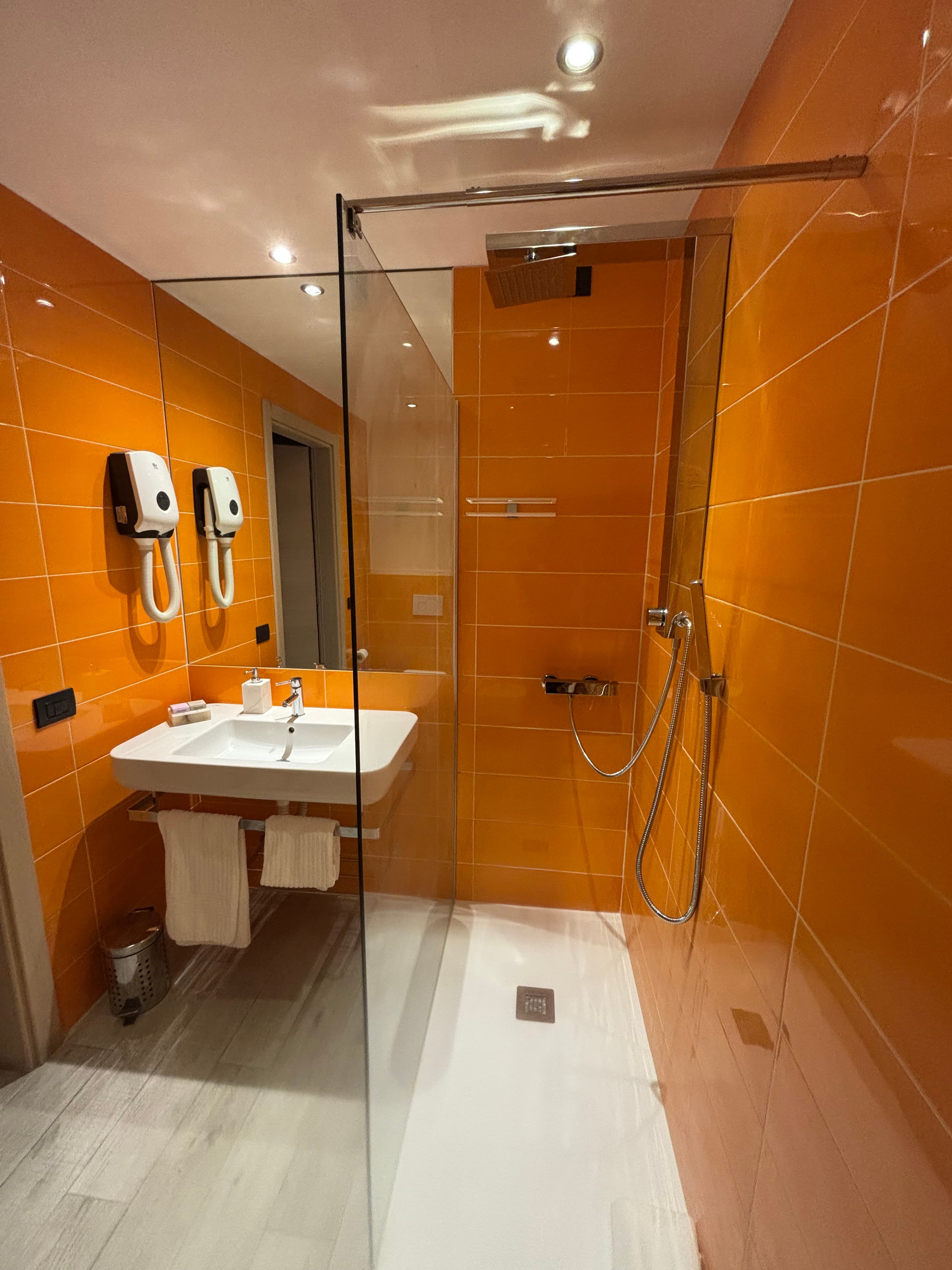 Blue Shades ApartHotel