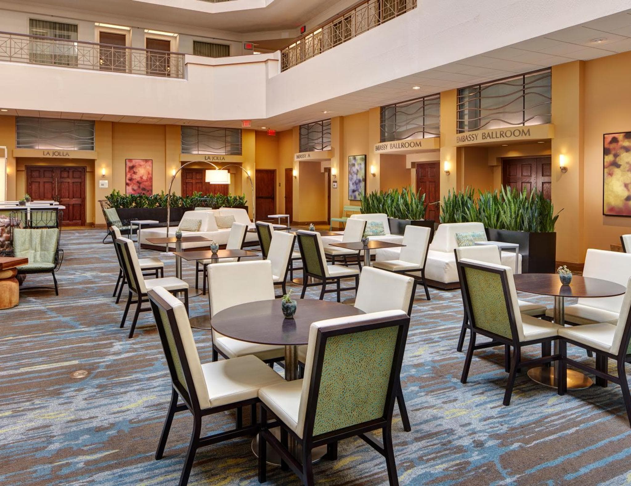 Embassy Suites by Hilton San Diego - La Jolla