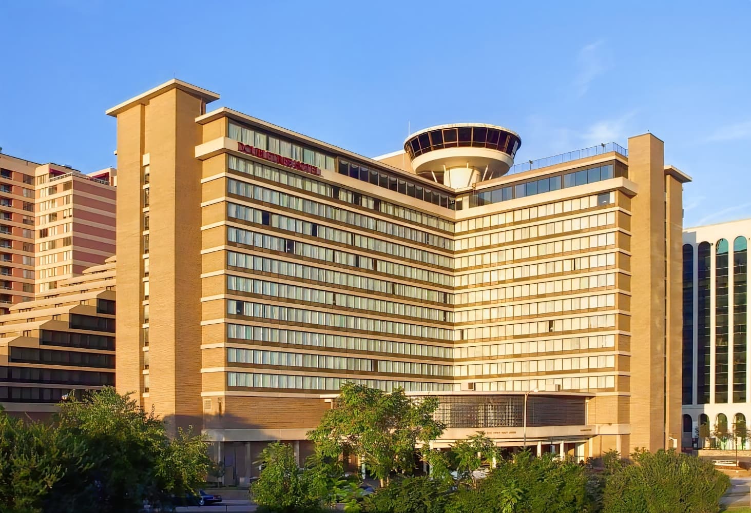 DoubleTree by Hilton Washington DC - Crystal City