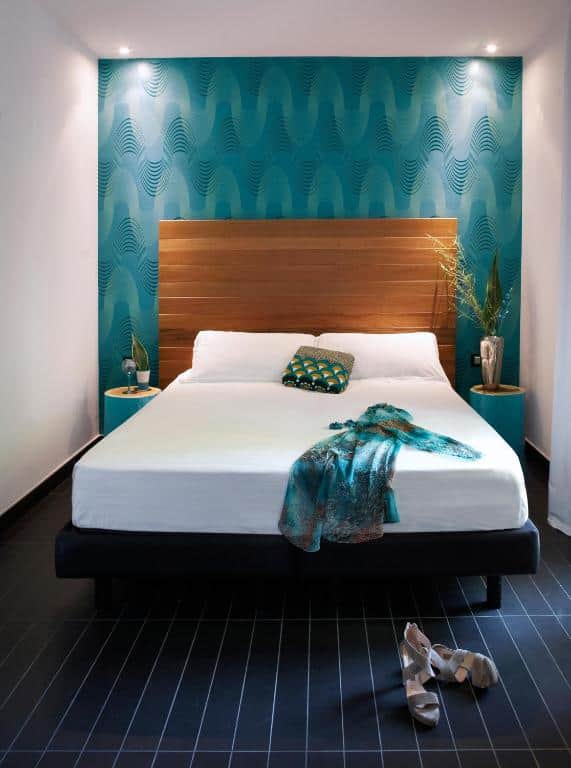 Q HOTEL