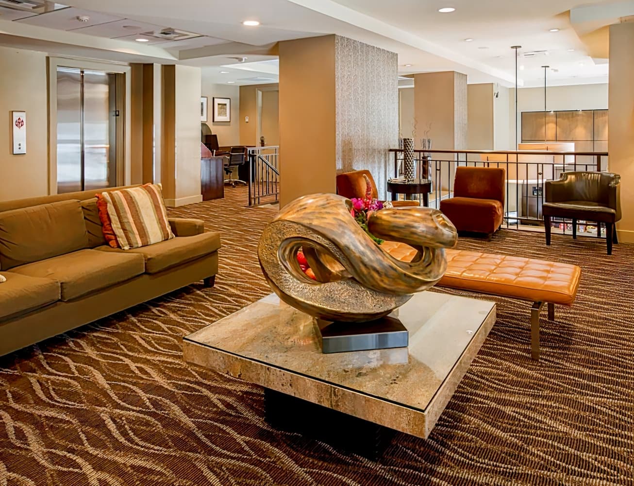 Executive Hotel Pacific