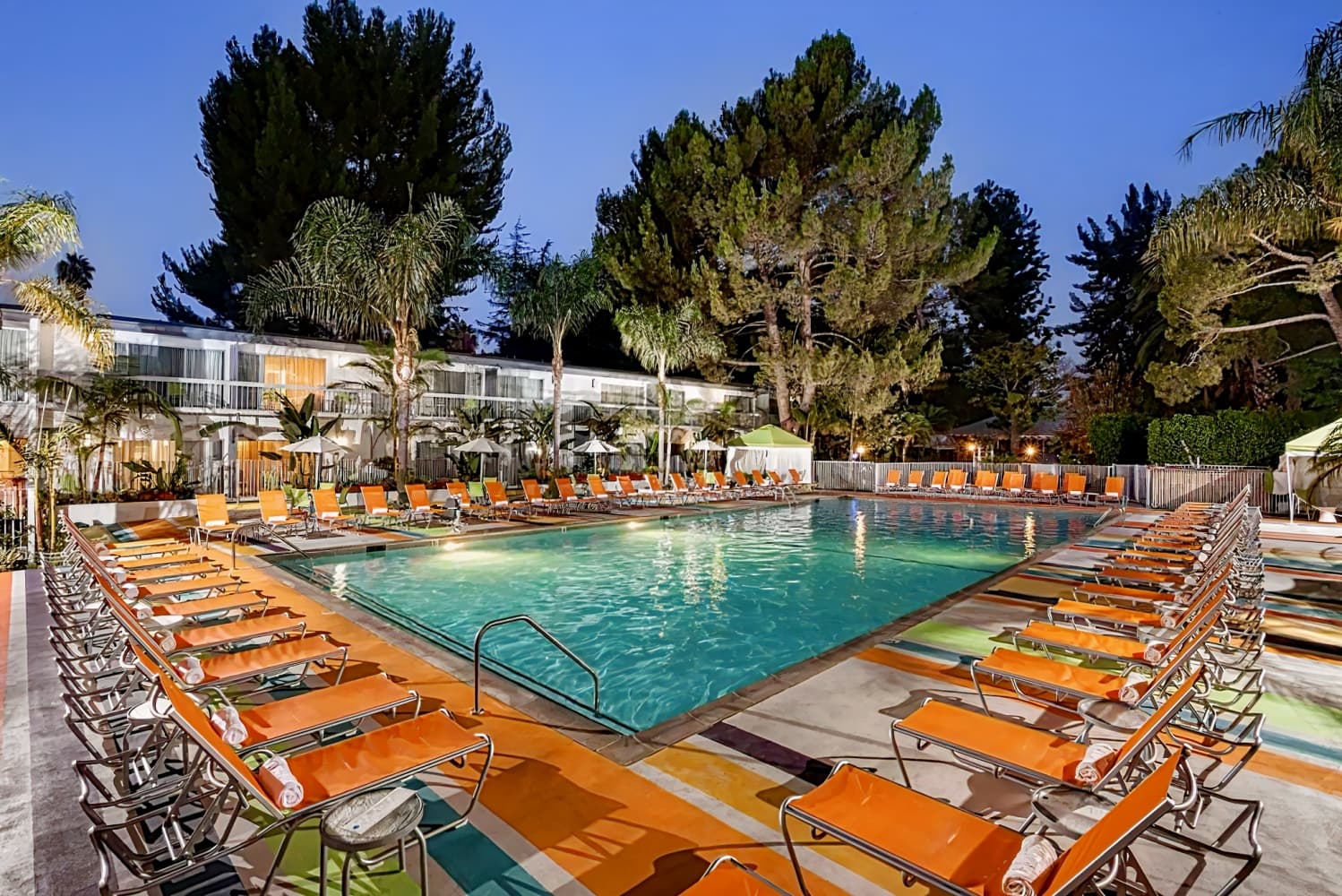 Sportsmen's Lodge Hotel