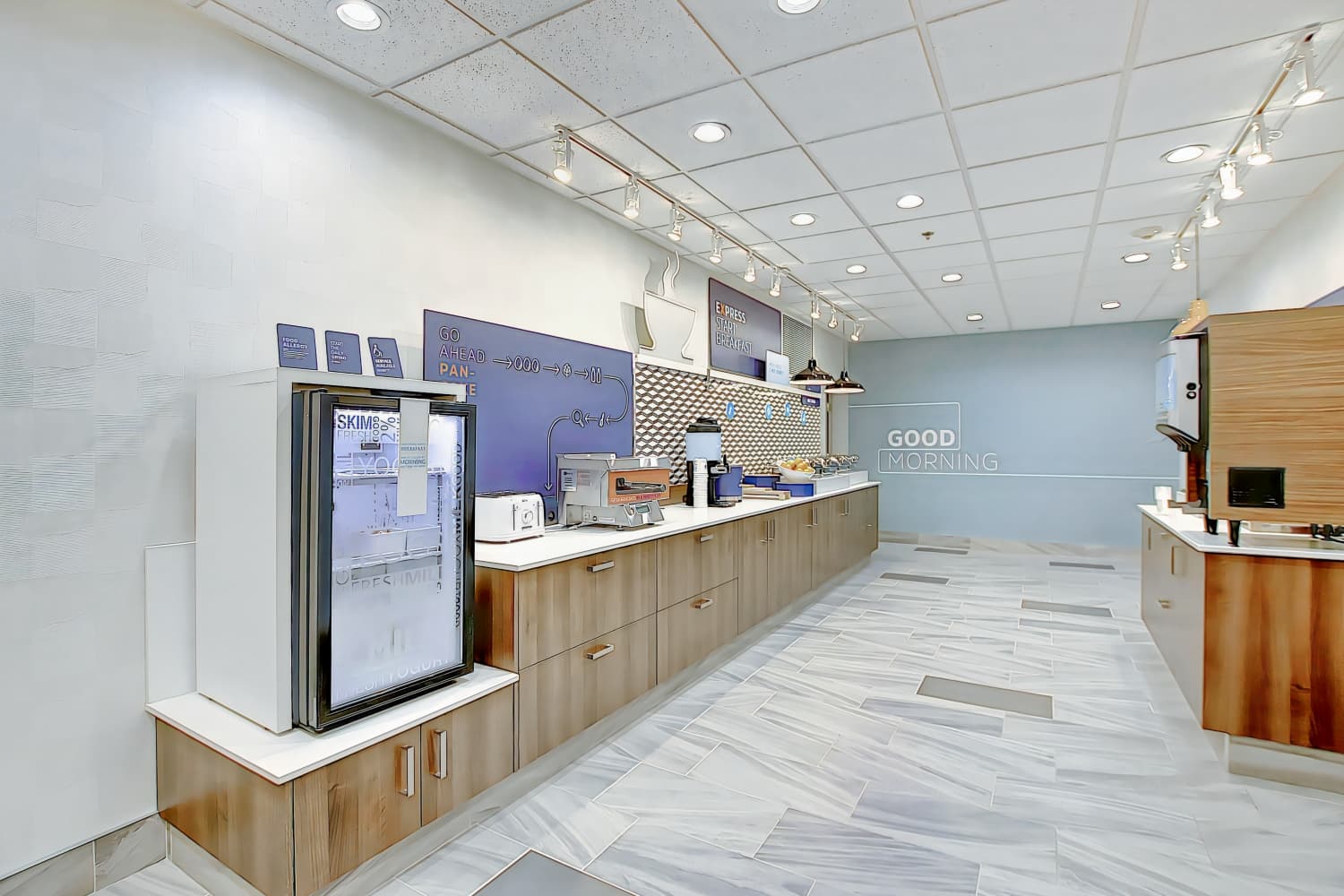 Holiday Inn Express & Suites Airport Calgary