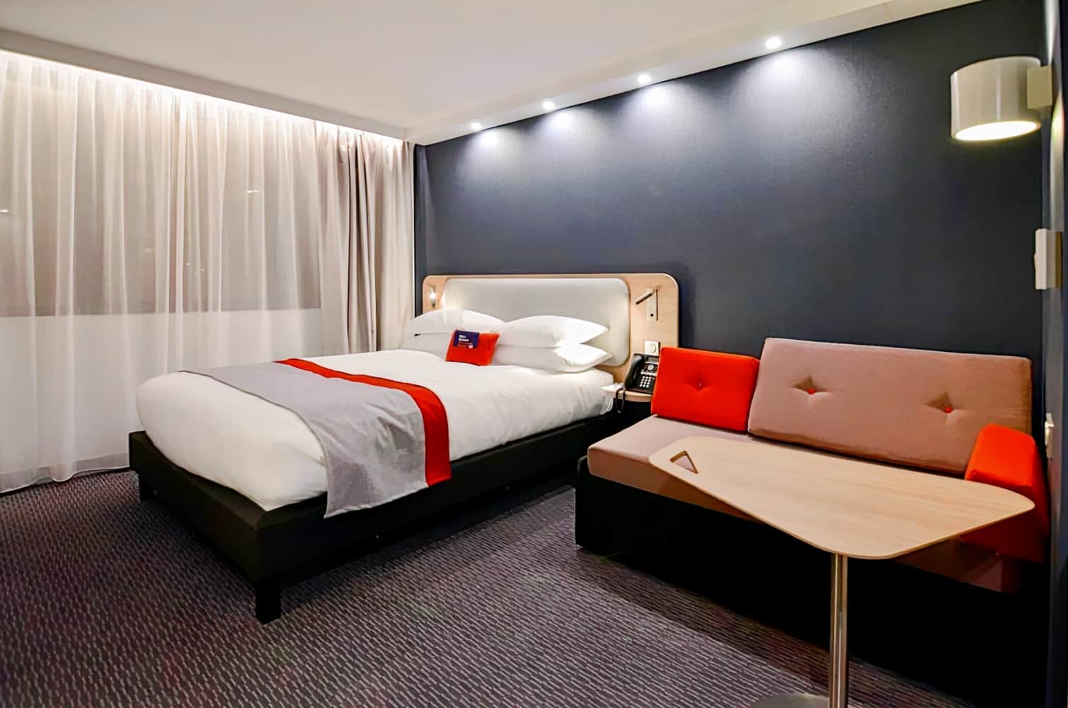 Holiday Inn Express Paris CDG
