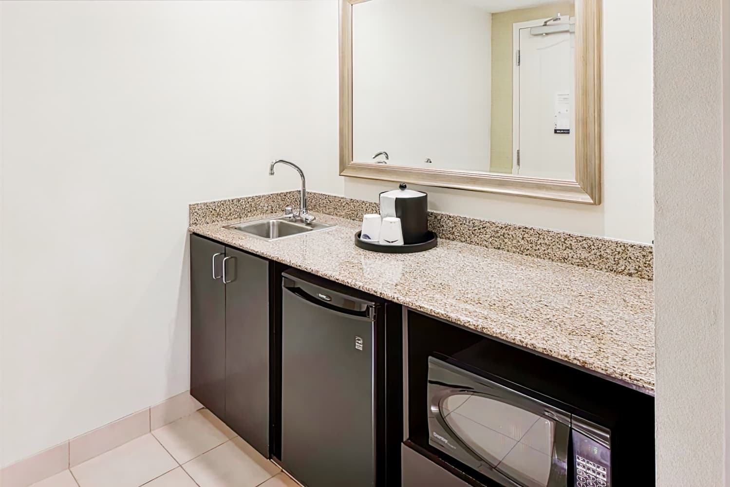 Hampton Inn Suites - Gainesville Downtown