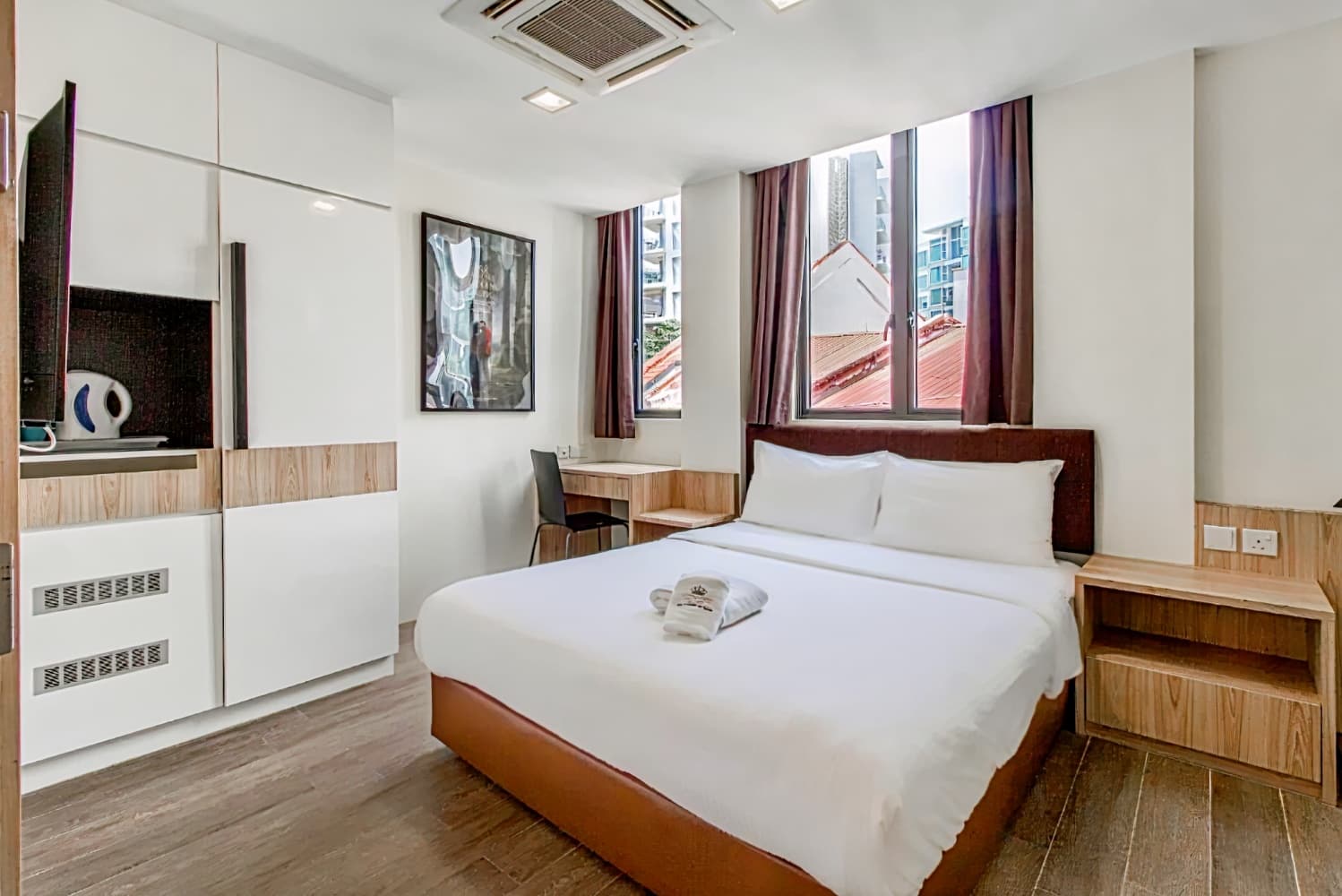 Q Loft Hotels@Mackenzie