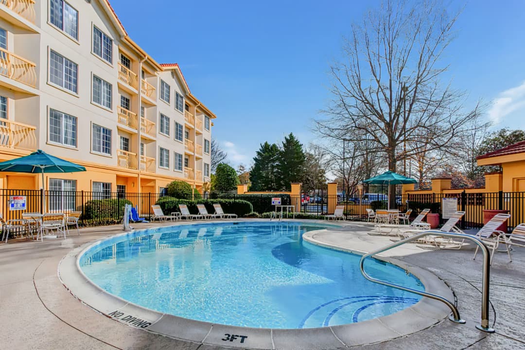La Quinta Inn & Suites by Wyndham Raleigh Durham Airport
