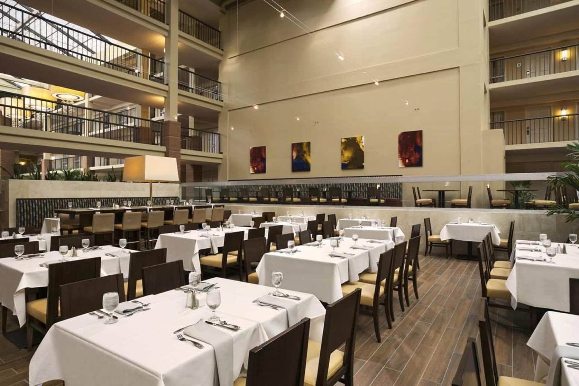 Embassy Suites by Hilton Cleveland Beachwood