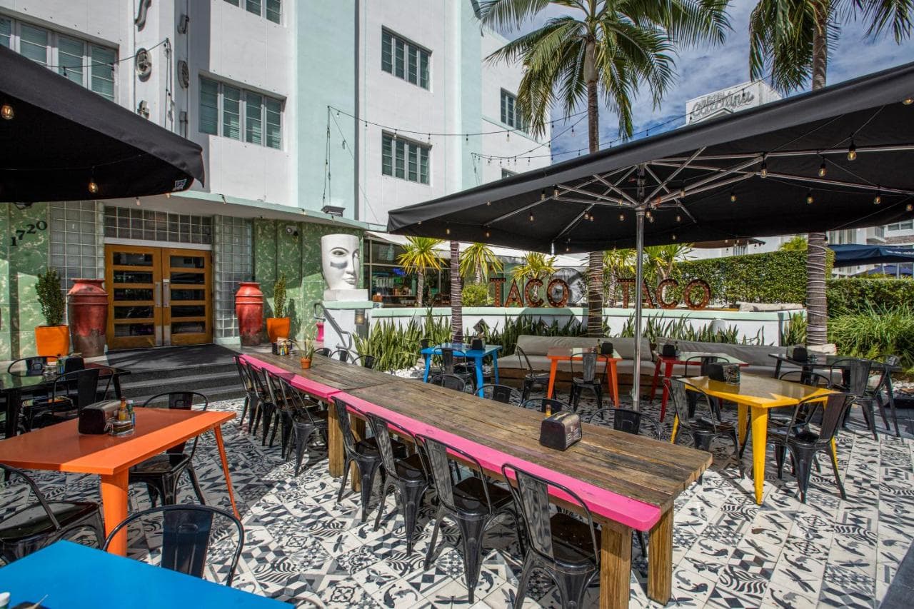 Catalina Hotel & Beach Club