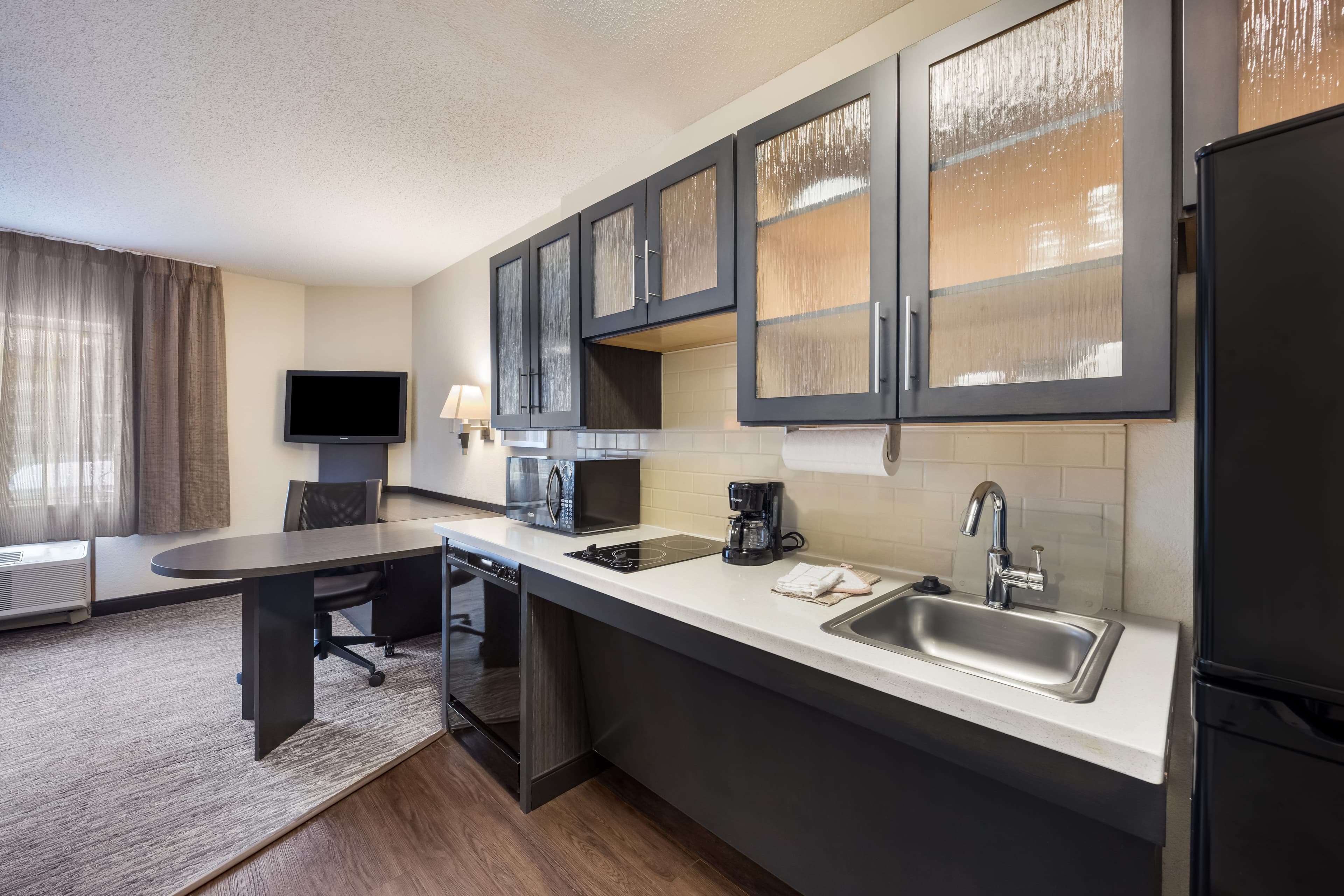 Sonesta Simply Suites Salt Lake City Airport