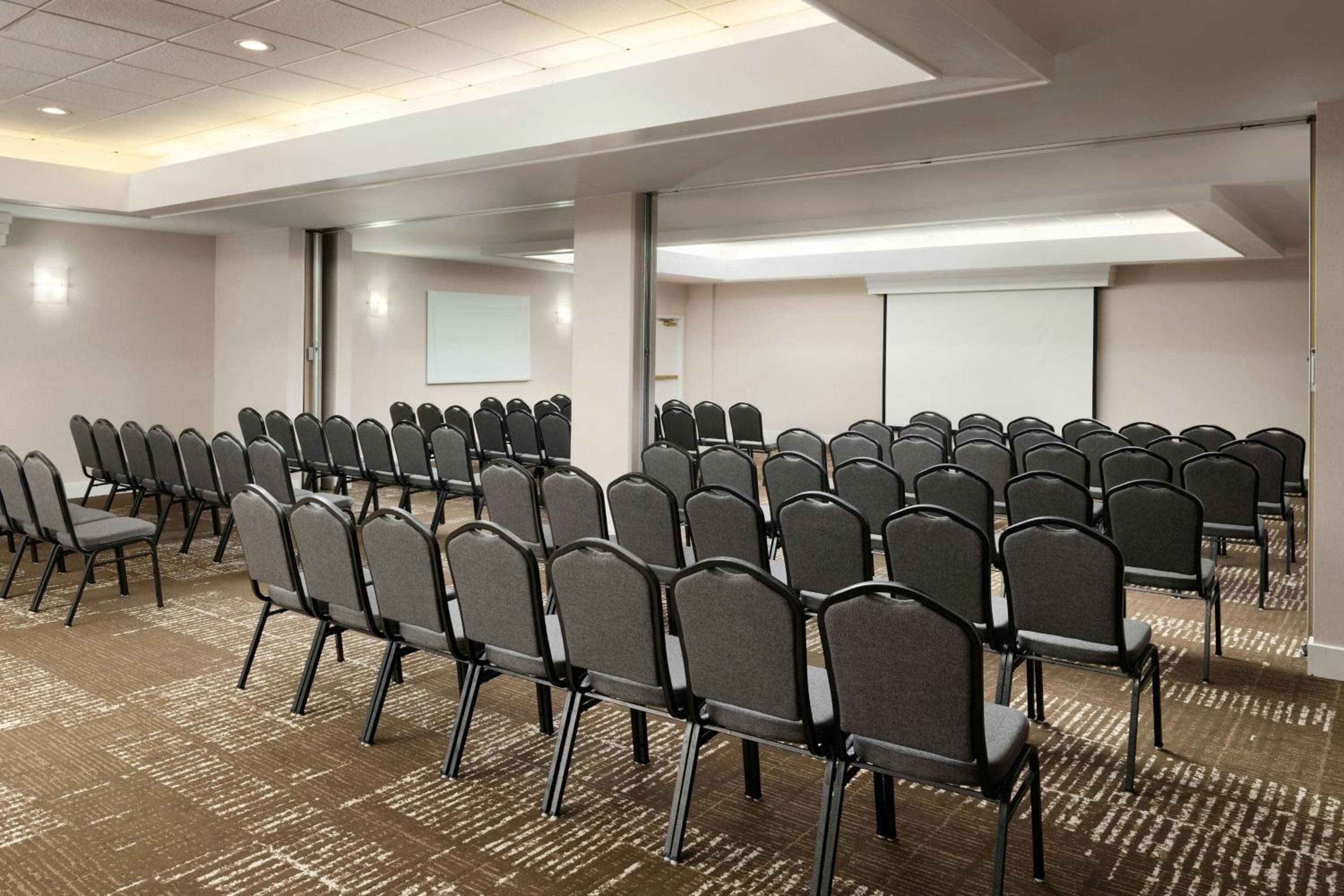 Courtyard by Marriott Los Angeles Pasadena/Old Town