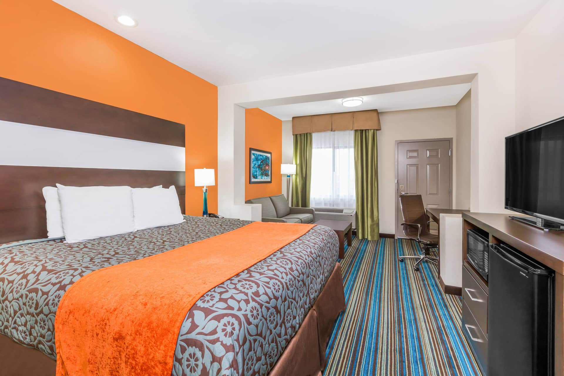 Days Inn & Suites by Wyndham Katy