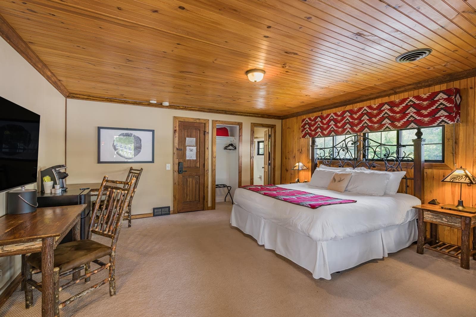 Great Pines By Weekender