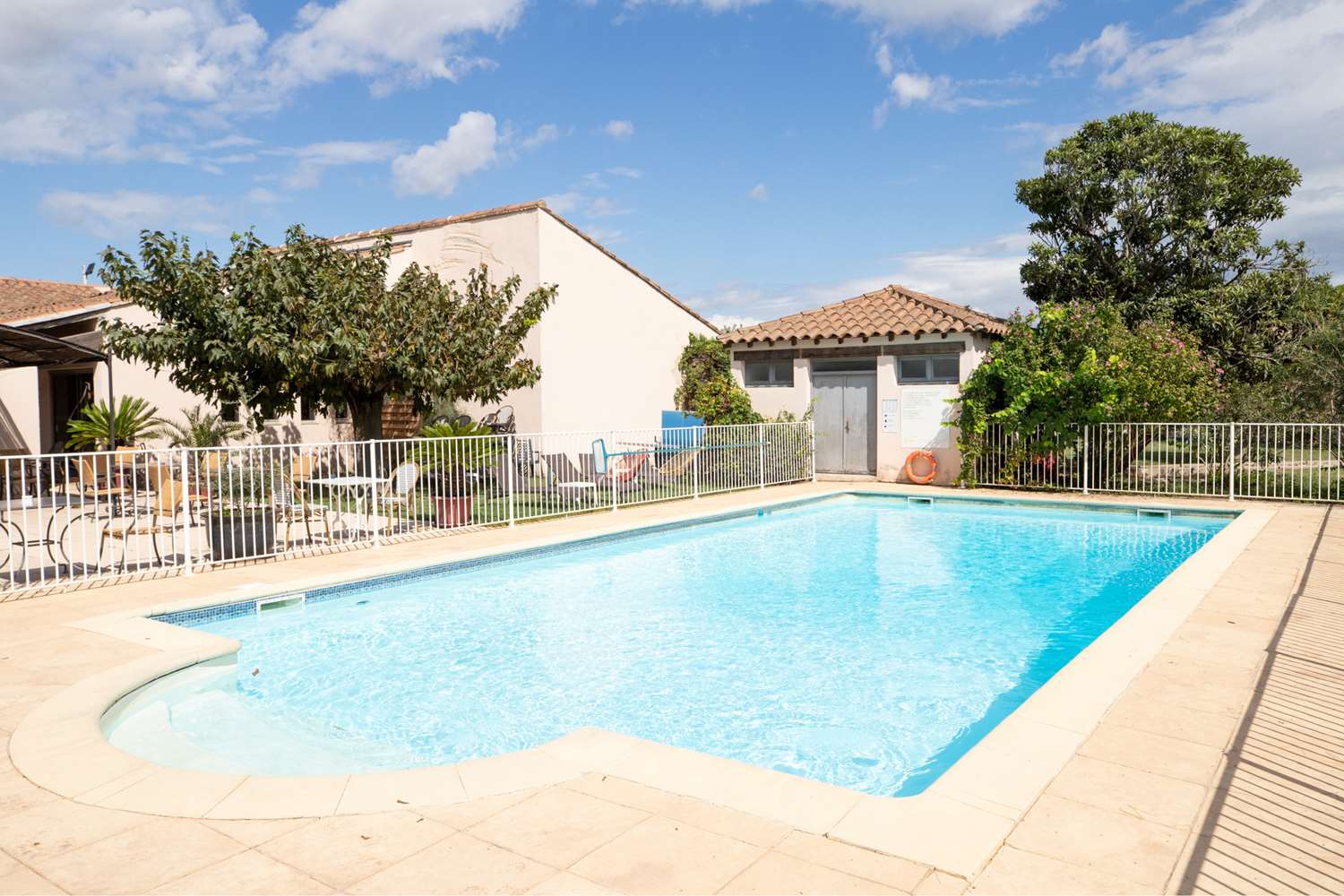 Golden Tulip Avignon Le Paradou