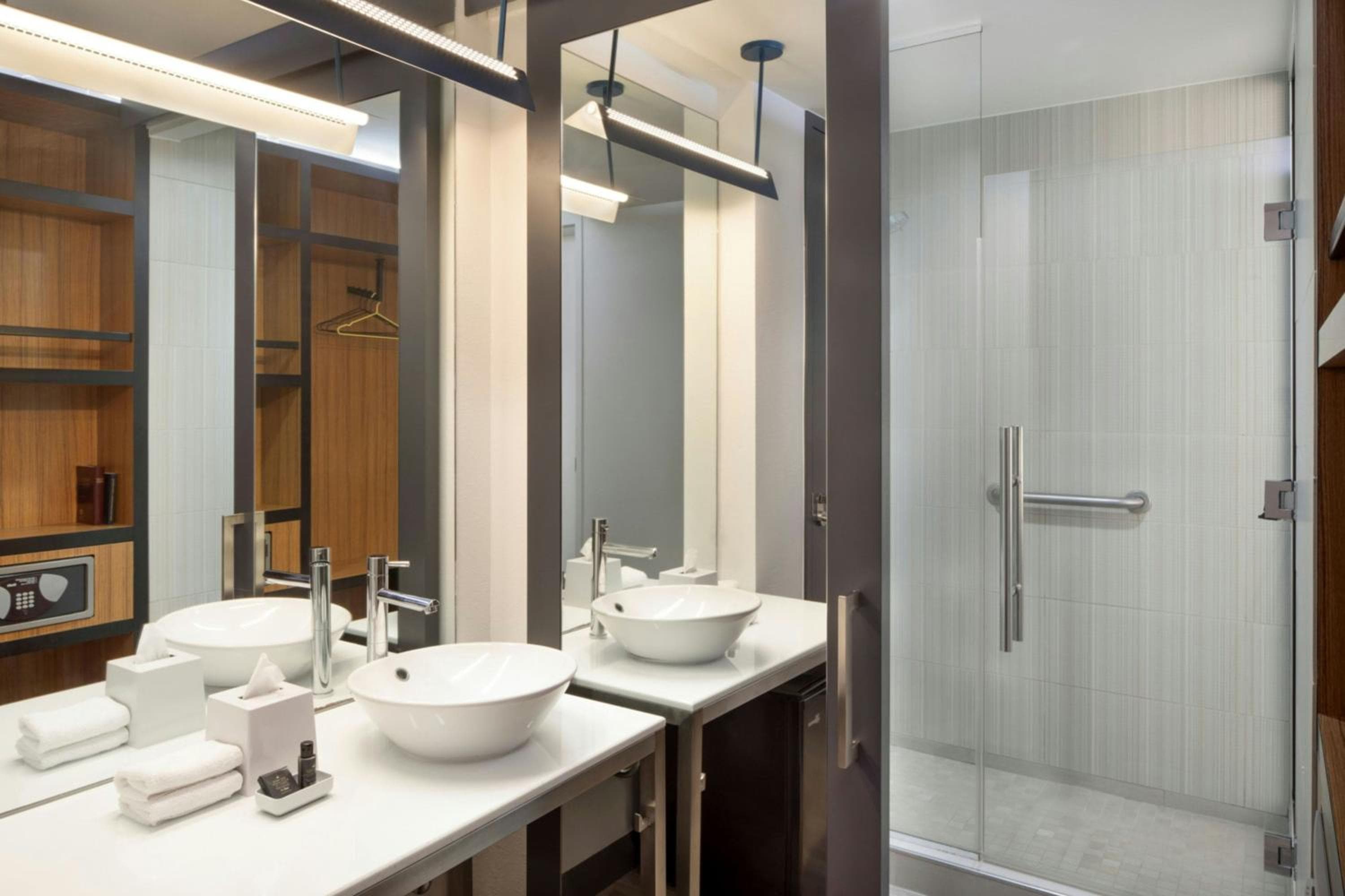 Aloft Phoenix Airport