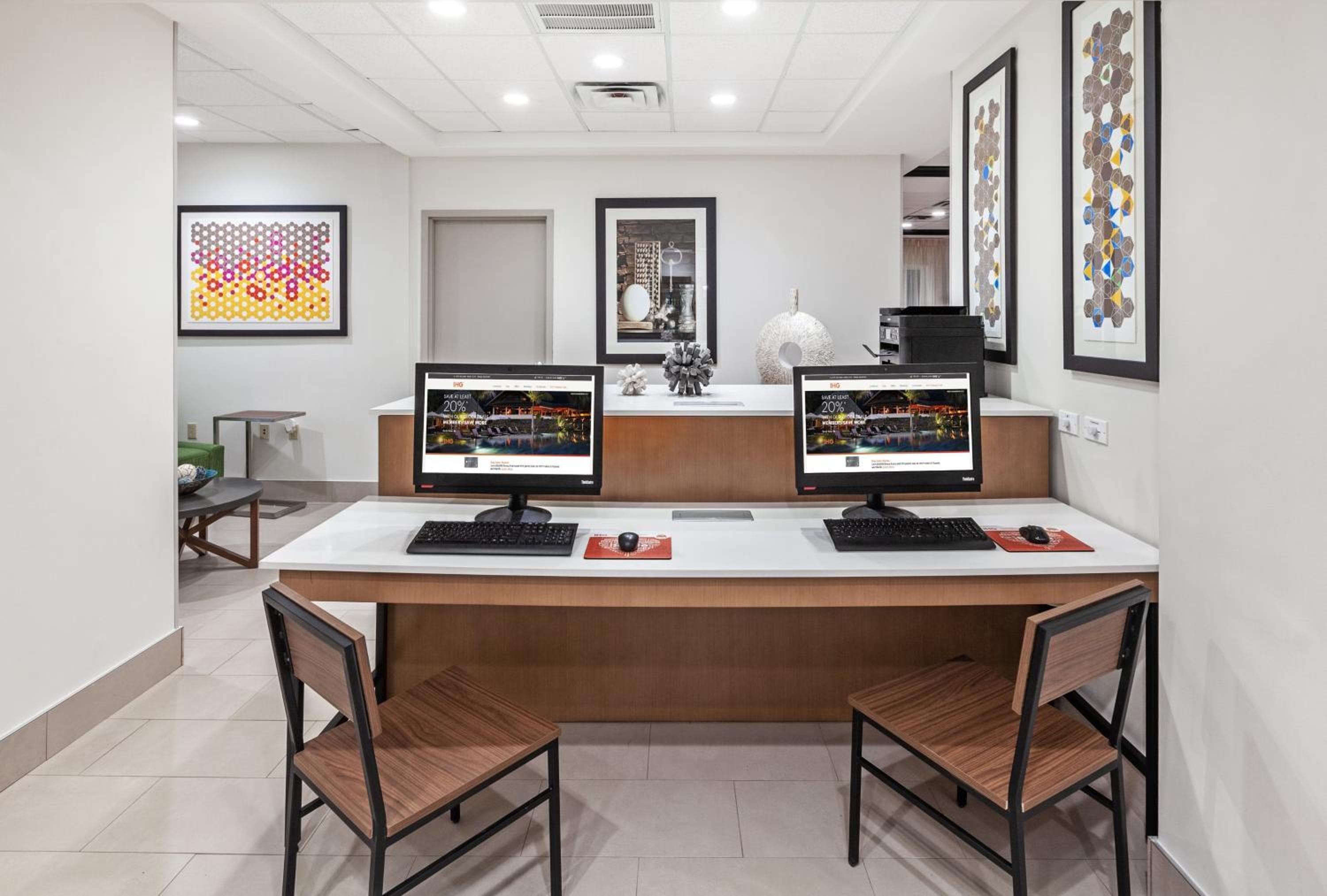 Holiday Inn Express & Suites Baton Rouge East by IHG