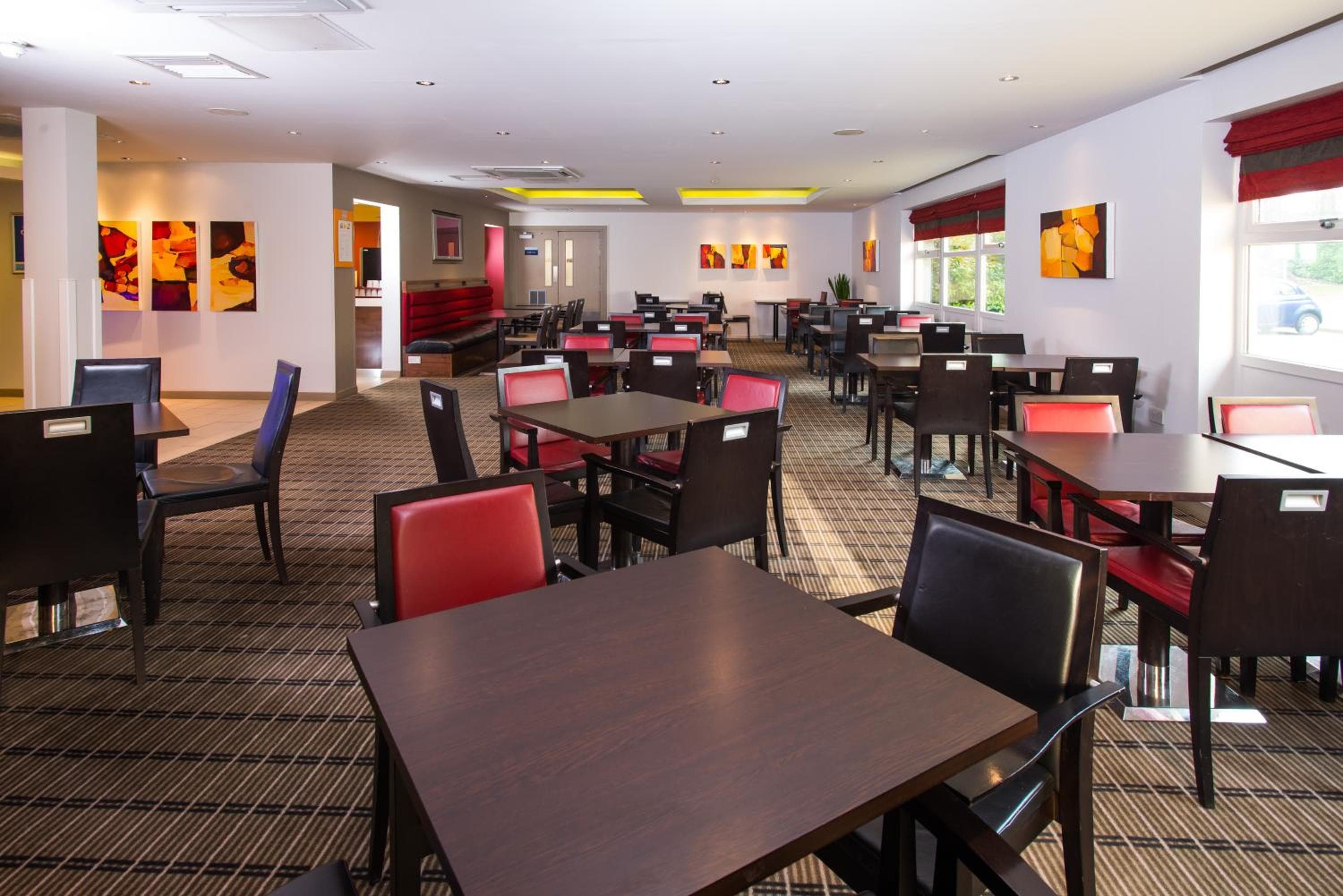 Holiday Inn Express - East Midlands Airport