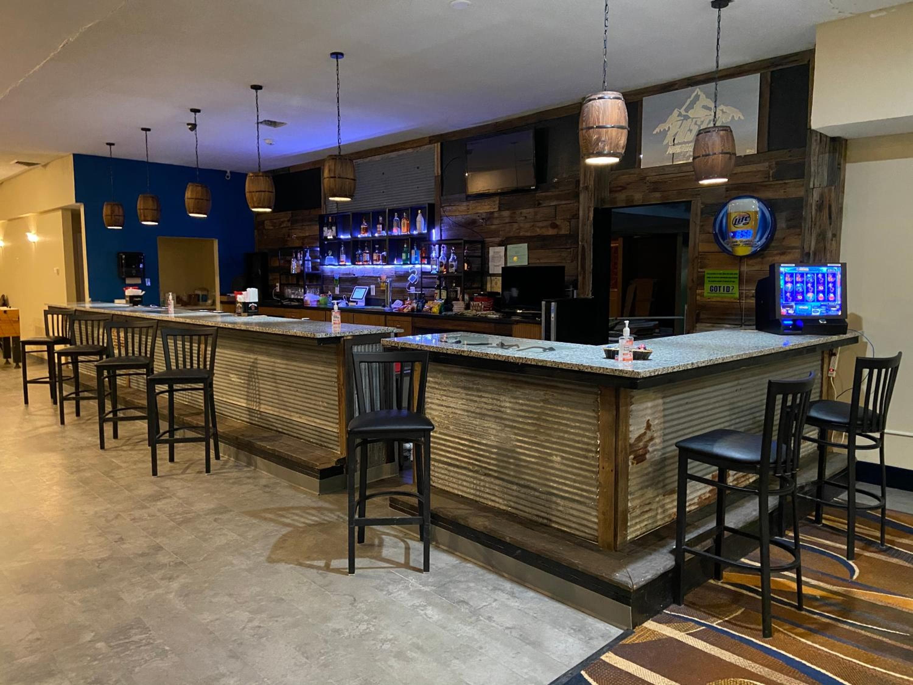 Days Inn by Wyndham Rawlins