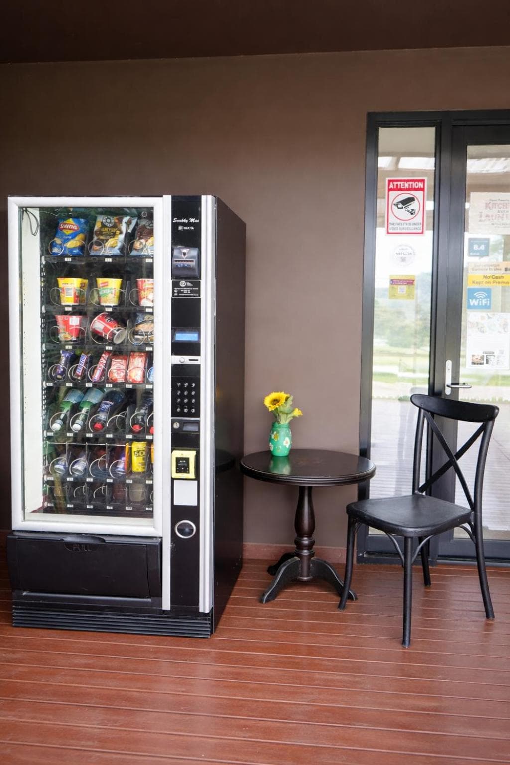 De'Vine Escape