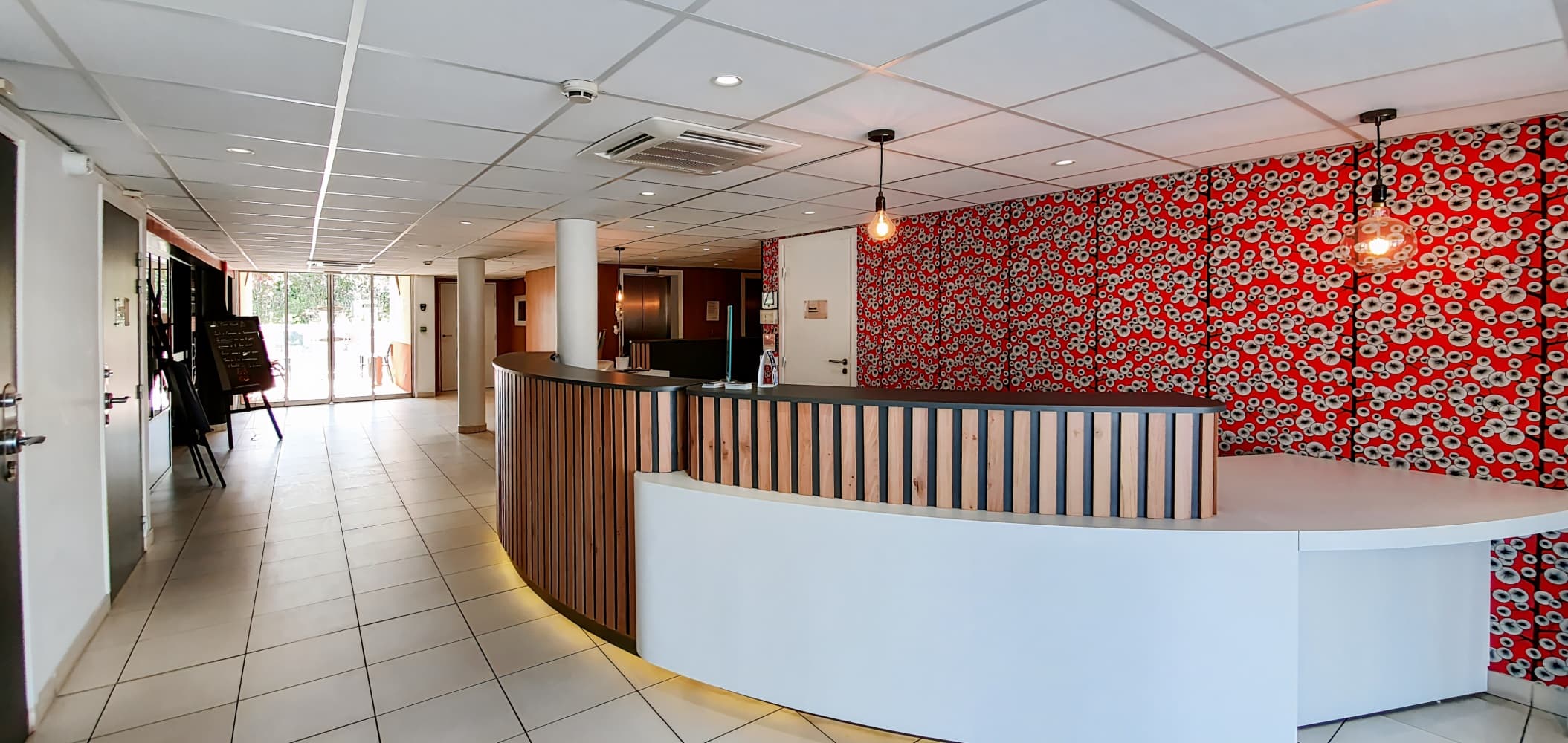 Kyriad Aix Les Milles - Plan de Campagne