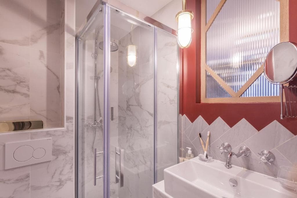 Handsome Hôtel by Elegancia