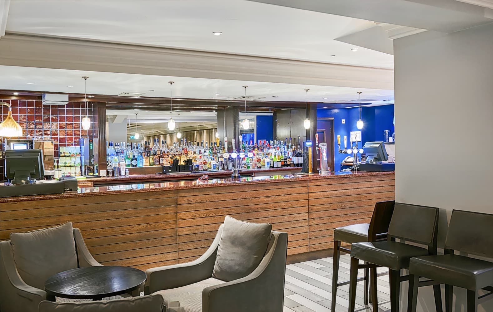DoubleTree by Hilton Bristol North
